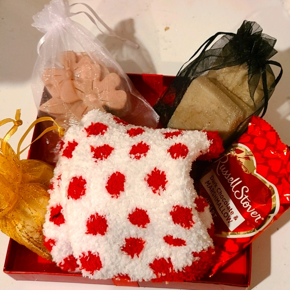 Valentine's day gift basket